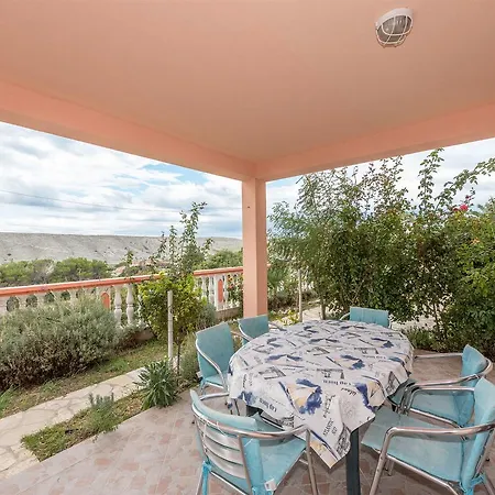 Apartament Andelo *